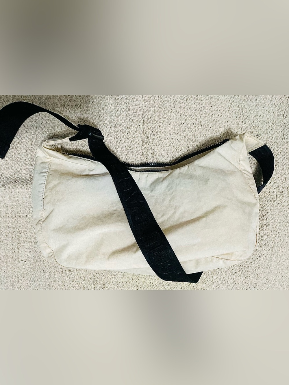 Baggu Medium Nylon Crescent Bag